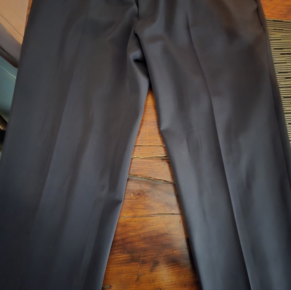 Prada woman's pant EUC - Picture 5 of 7